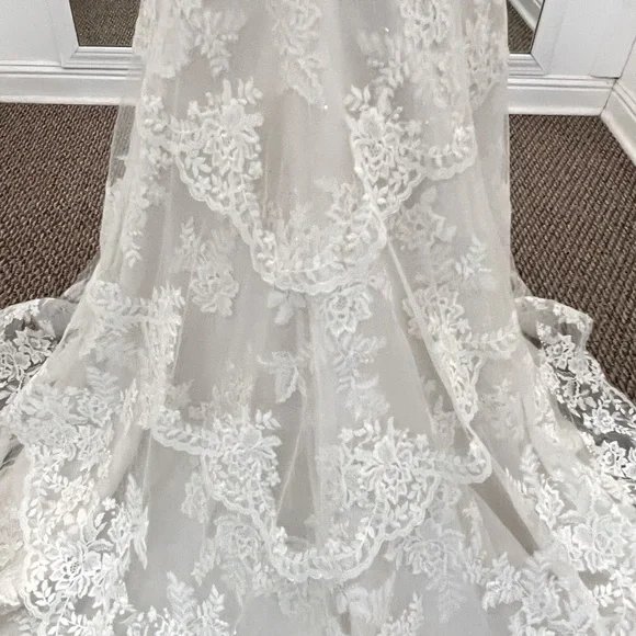 Casablanca Bridal Gown Iris 2244 Size 14 Champagne/Ivory/Silver - Picture 5 of 12